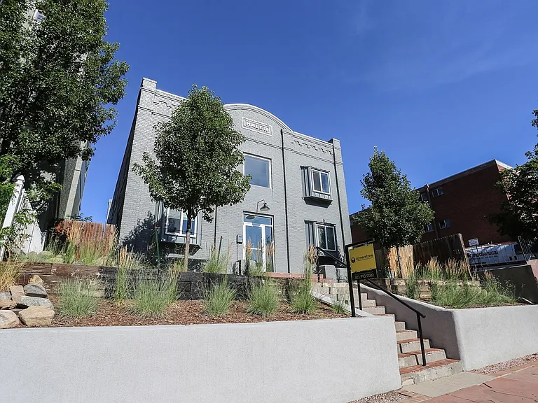Haler Apartments — Photo 8