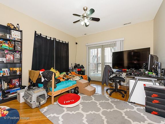 2nd image of 3057 N Clybourn Ave #1G