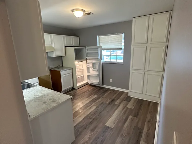 1701 Hutchinson Ave #21 — Photo 2