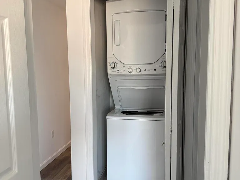 3733 Richmond Ave #2R — Photo 9