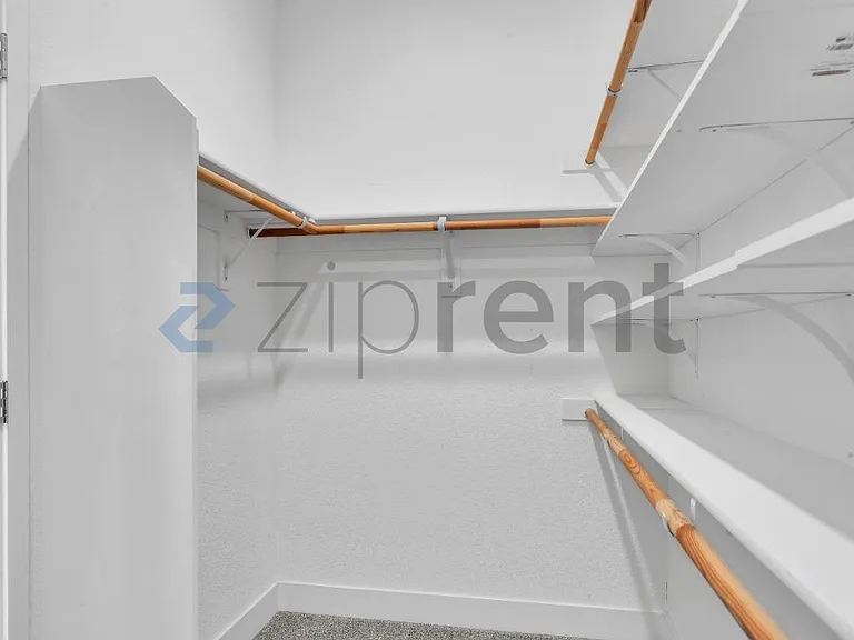 1483 S Barker St — Photo 35