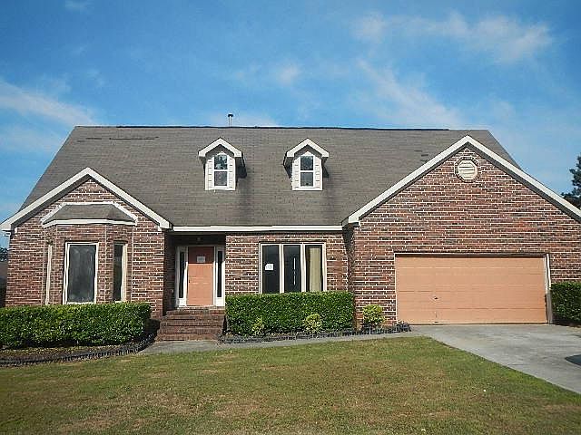 1st image of 3037 Breeze Hill Dr