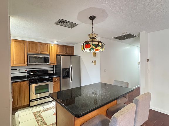 4th image of 5517 Grant Pl APT 1