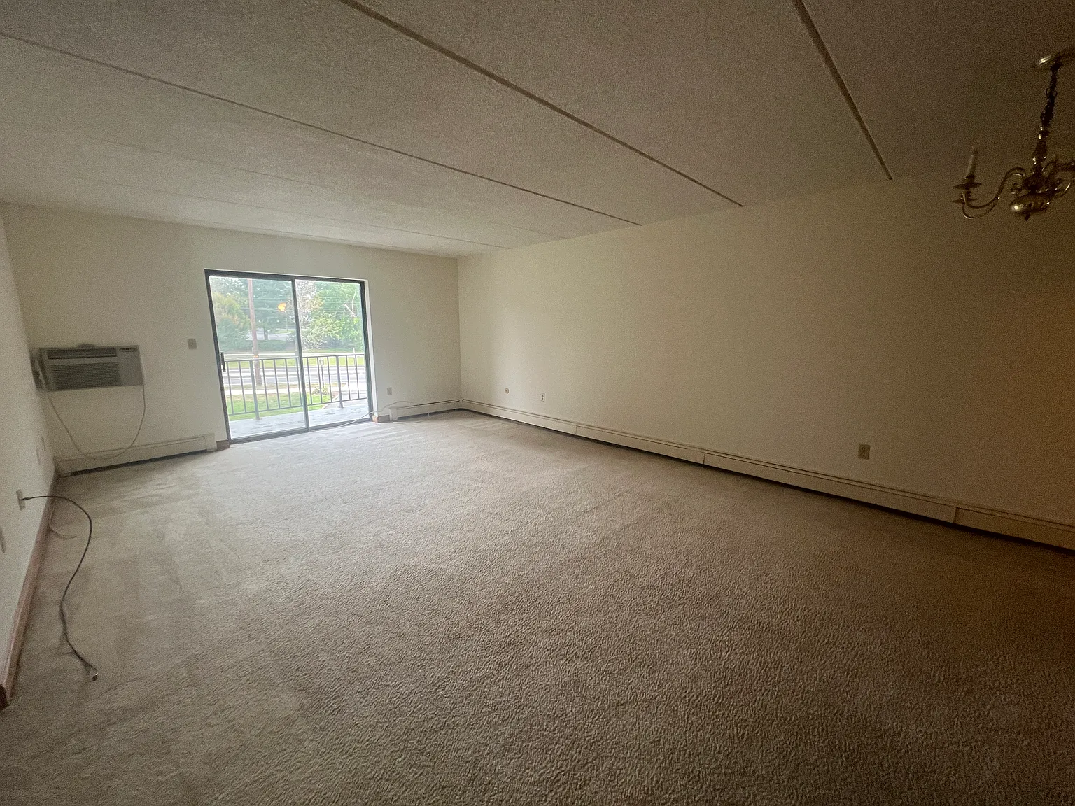 2 bed, 1300 sqft, $2,750 — Photo 2