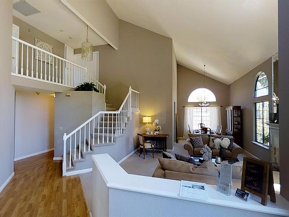 4th image of 1229 E Wren Lane E