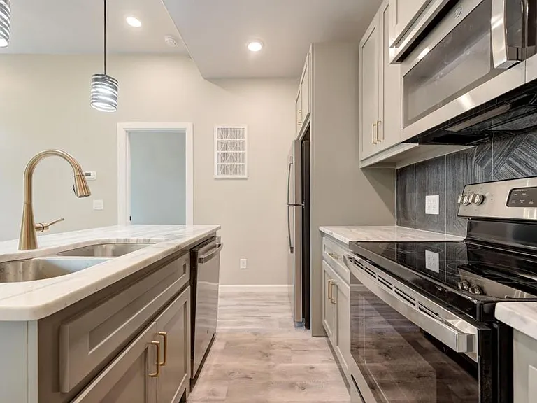 222 S University Blvd #2 — Photo 14