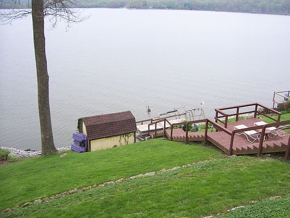 2nd image of 7620 Lakewood Dr