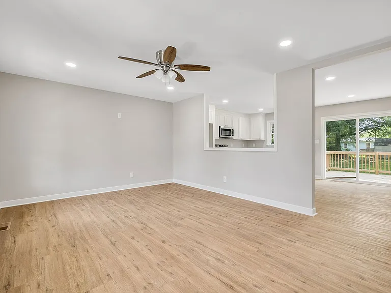 108 N 3rd Ave — Photo 5