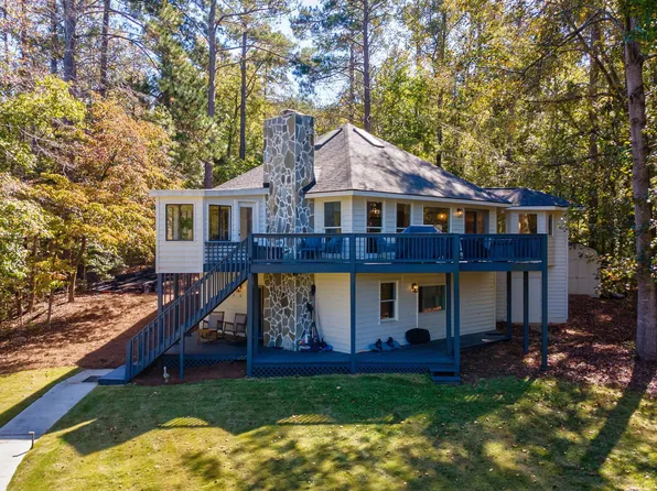 1691 White Oak Dr, White Plains, GA 30678