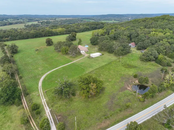 13223 State Highway 39, Aurora, MO 65605
