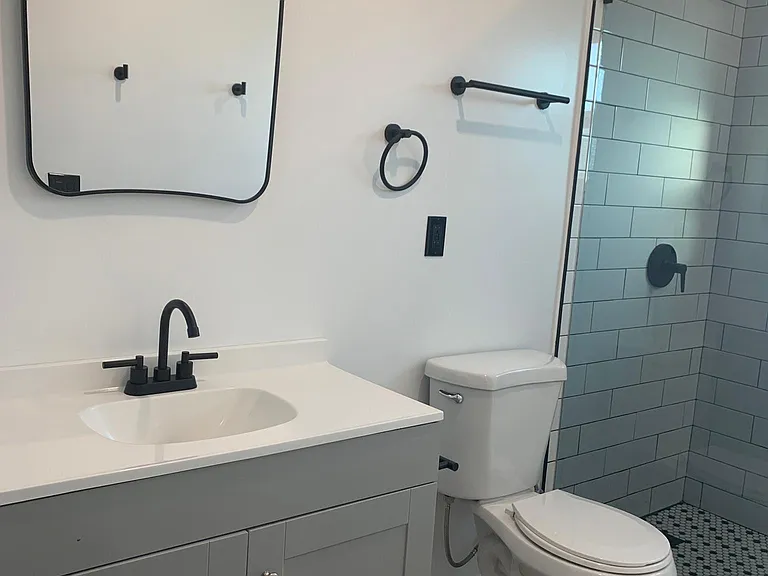 458 Edgewood St #458 — Photo 6