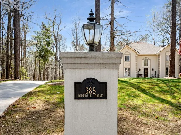385 Birkdale Dr, Fayetteville, GA 30215