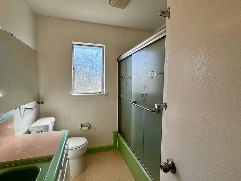 2614 Aramon Dr — Photo 36