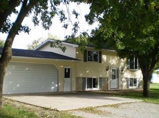 320 S 1st St, Osage, IA 50461