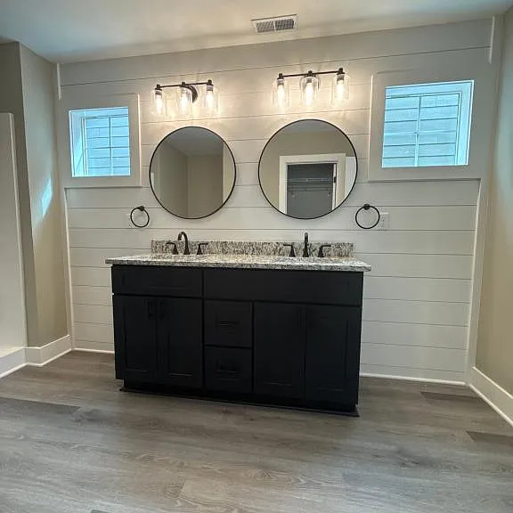 2034 Harmony Ln — Photo 10
