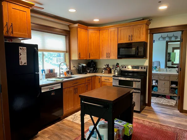 19934B 68th Ave NE, Kenmore, WA 98028
