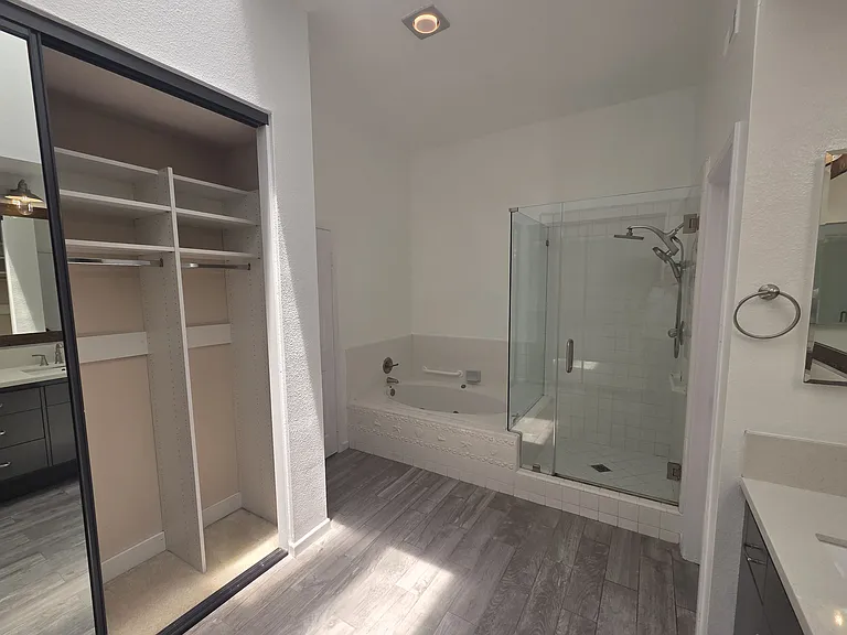 7492 Seabluff Dr #107 — Photo 24