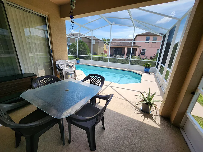2503 Buttercup Ct — Photo 9