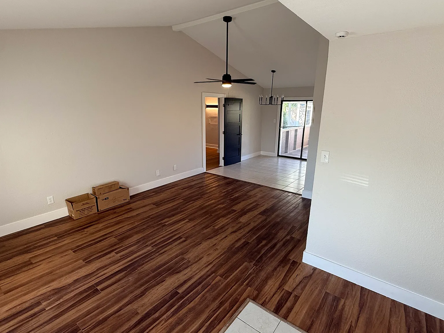 4 bed, 1400 sqft, $2,095 — Photo 3