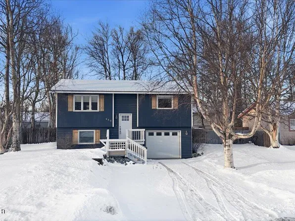 240 N Irene St, Palmer, AK 99645