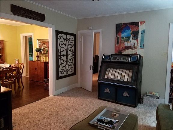 4th image of 1126 S Oak Cliff Blvd