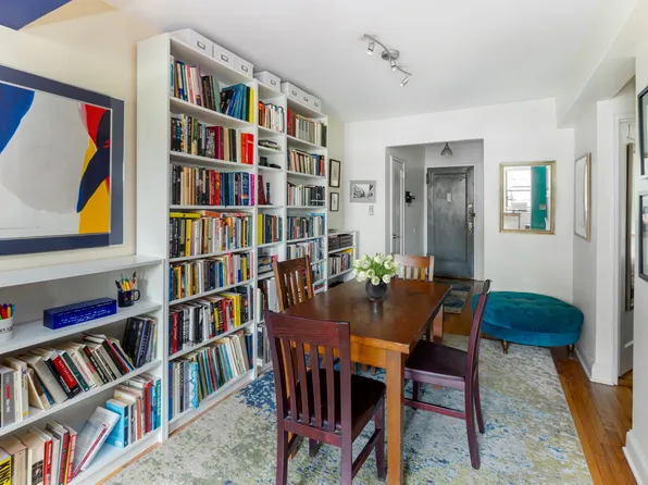 3840 Greystone Avenue image 7 of 15