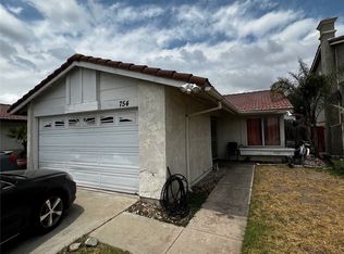 754 W Home St, Rialto, CA 92376
