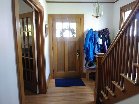3rd image of 401 Snyder Ave #2
