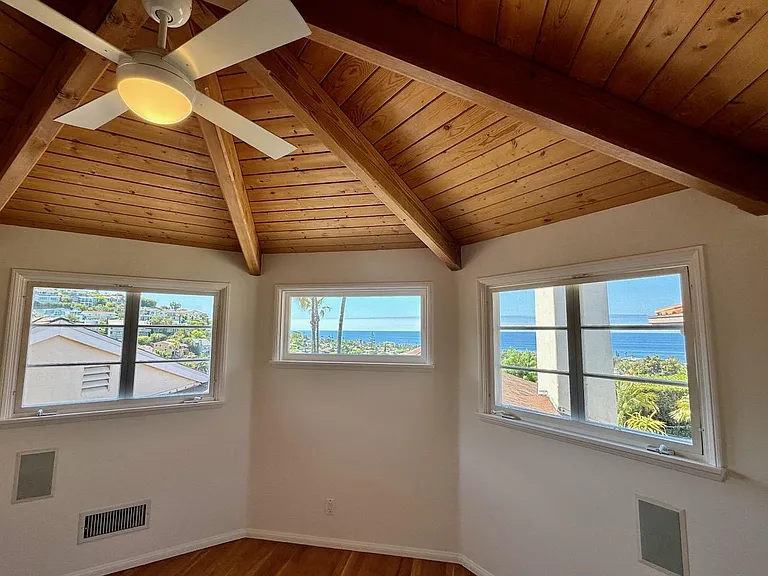 930 Skyline Dr — Photo 18
