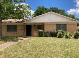 2425 Kristen Dr, Dallas, TX 75216