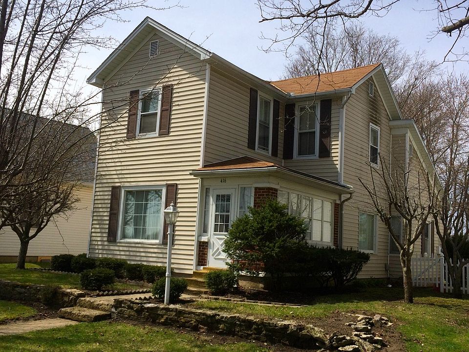 1st image of 416 W Main St