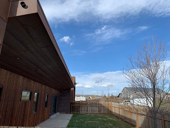 5th image of 150 Highland Dr Building C