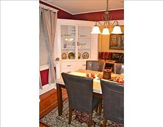 5th image of 432 Essex St