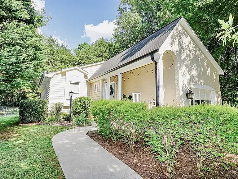 25 Venning Ct — Photo 1