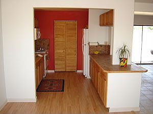 Kitchen and breakfast bar