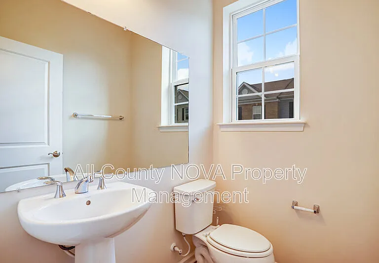 2908 Pinebrook Rd — Photo 28