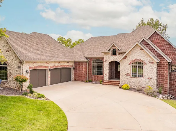 5343 S Westwood Avenue, Springfield, MO 65810