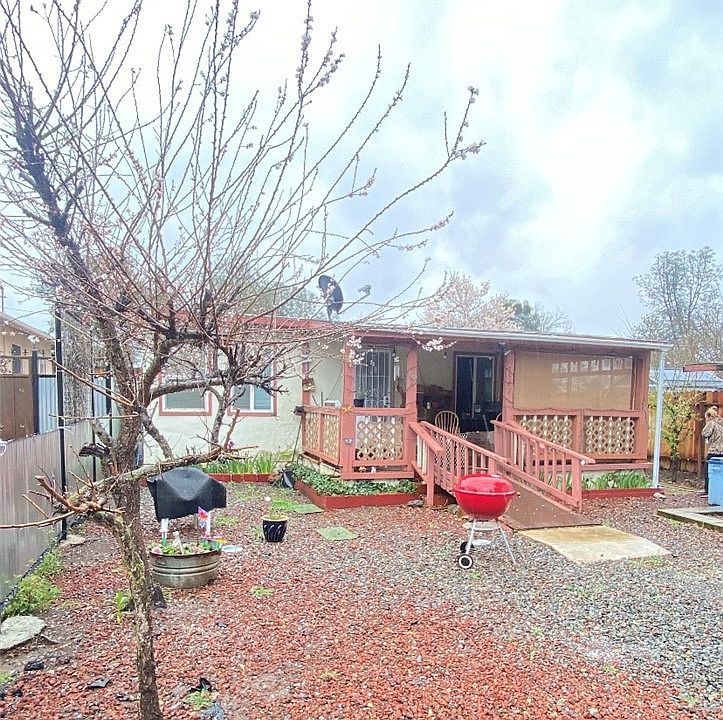 1st image of 3562 Vista St