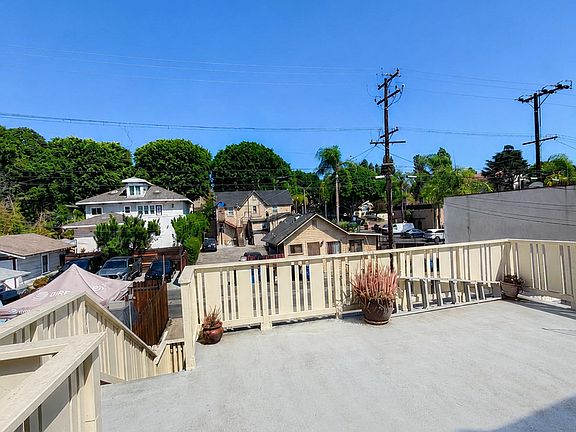 3rd image of 6736 Friends Ave