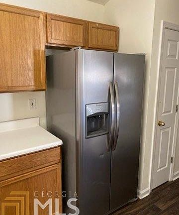 3rd image of 2633 Barndale Dr #61