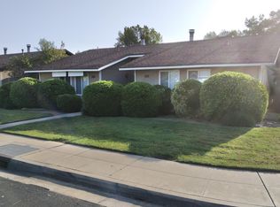 2257 Cherry Ln, Clovis, CA 93612