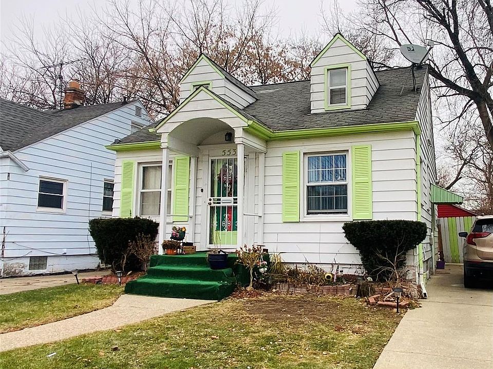 1st image of 5530 University Pl