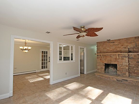 4th image of 1710 W Princeton Ave