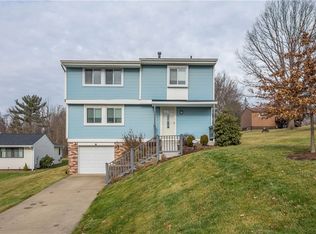 1218 Harvest Ct, Bridgeville, PA