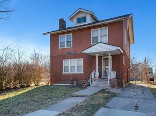 463 Chalmers St, Detroit, MI 48215