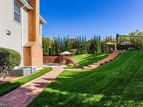 4th image of 600 Carters Glen Ct SW