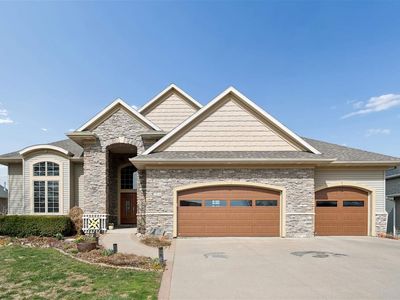 604 Majestic Oak Rdg, Solon, IA, 52333
