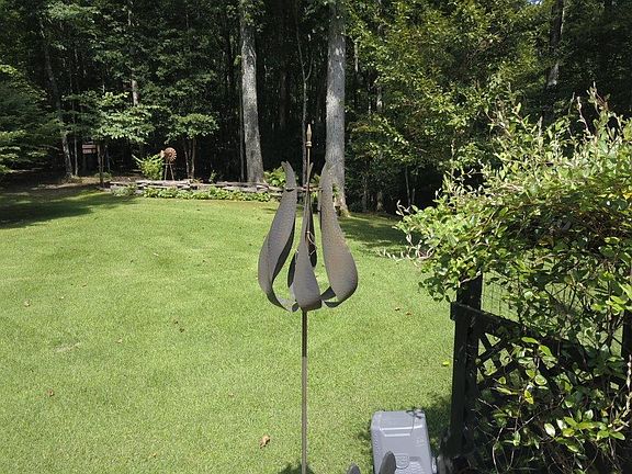 4th image of 1054 Dickey Rd