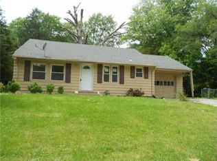 2514 Malone Dr, Kansas City, KS 66104