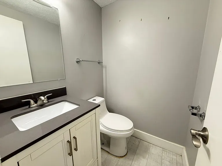 2781 Windridge Dr — Photo 8